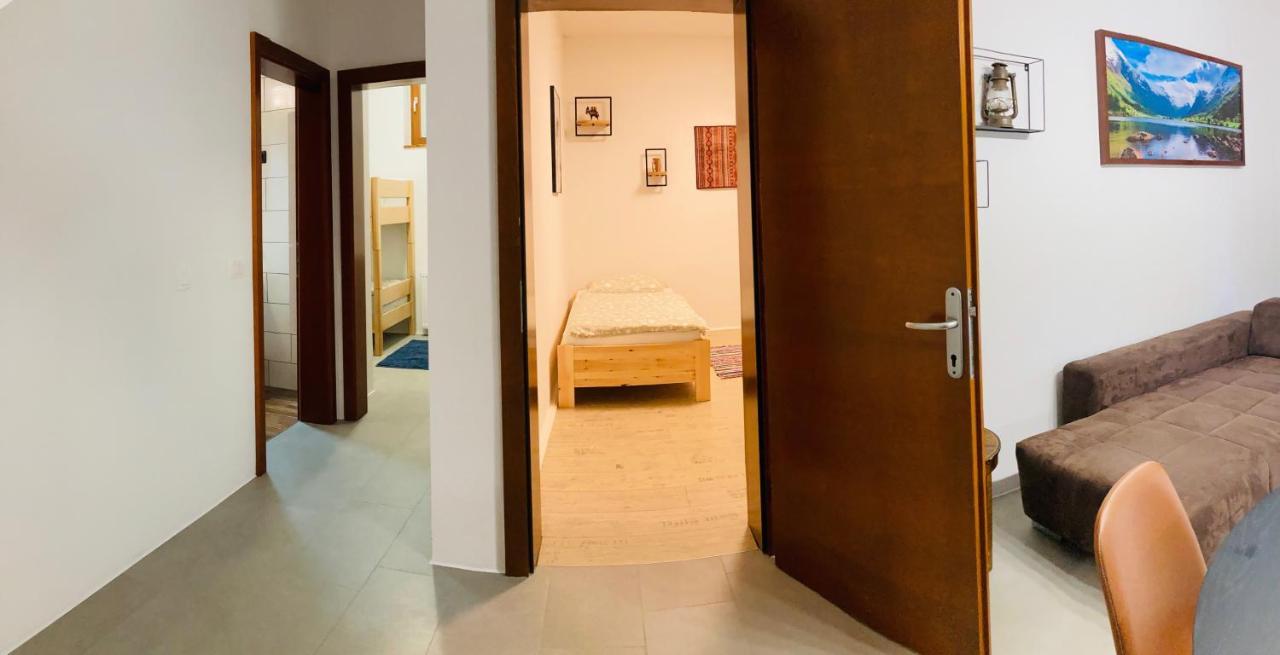 Family House Apartma Мозирие Екстериор снимка